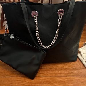 Chelsea 28 Black Chain shoulder purse with matching clutch